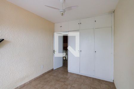 Casa de condomínio à venda com 350m², 4 quartos e 4 vagas Casa de condomínio à venda com 350m², 4 quartos e 4 vagasQuarto 2