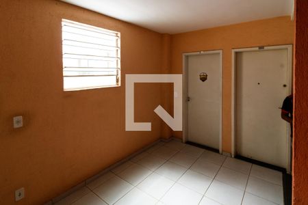 Apartamento à venda com 47m², 2 quartos e 1 vaga Apartamento à venda com 47m², 2 quartos e 1 vagaHall