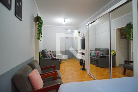 Sala_Quarto  de apartamento à venda com 1 quarto, 31m² em Independência, Porto Alegre