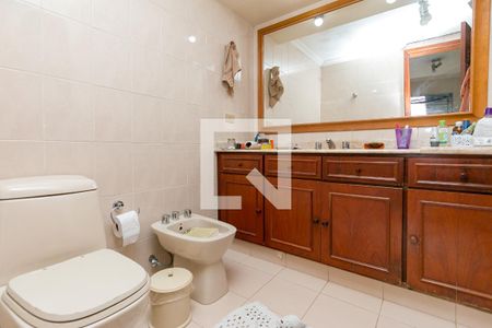 Apartamento à venda com 198m², 3 quartos e 4 vagasBanheiro da Suíte