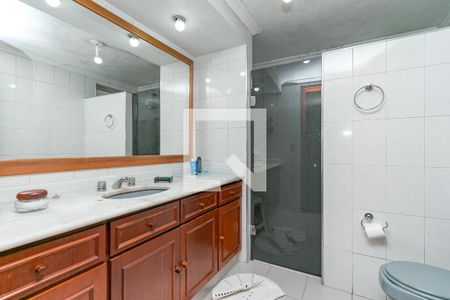 Apartamento à venda com 198m², 3 quartos e 4 vagasBanheiro