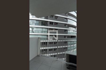 Varanda de kitnet/studio à venda com 1 quarto, 27m² em Vila Nova Conceição, São Paulo