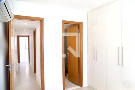 Apartamento à venda com 200m², 4 quartos e 2 vagasSuíte