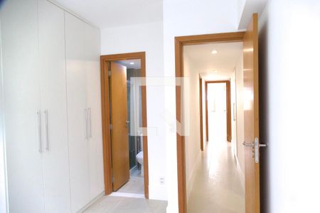 Apartamento à venda com 200m², 4 quartos e 2 vagasSuíte 