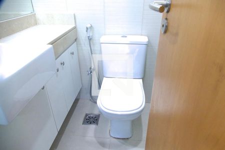 Apartamento à venda com 200m², 4 quartos e 2 vagasSuíte banheiro 