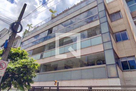 Apartamento à venda com 200m², 4 quartos e 2 vagasFachada 