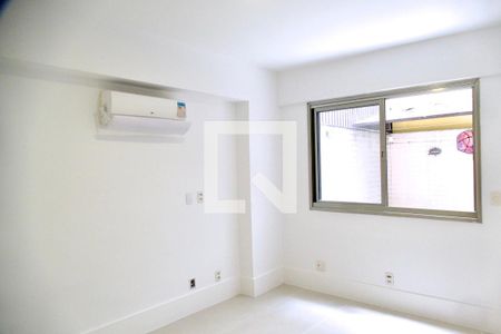 Apartamento à venda com 200m², 4 quartos e 2 vagasSuíte 2