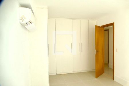 Apartamento à venda com 200m², 4 quartos e 2 vagasQuarto
