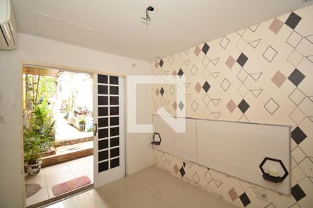 Quarto 1 de casa à venda com 2 quartos, 60m² em Cordovil, Rio de Janeiro