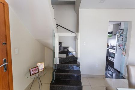 Apartamento à venda com 154m², 3 quartos e 2 vagasEscada de Acesso a Cobertura Gourmet