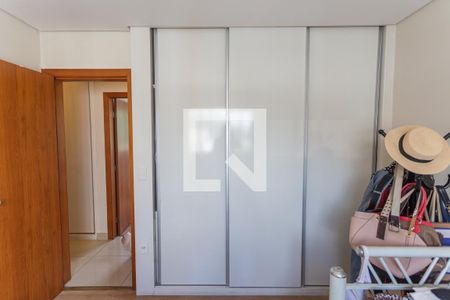 Apartamento à venda com 154m², 3 quartos e 2 vagasArmário do Quarto 2