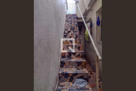 Casa para alugar com 45m², 1 quarto e sem vagaEscada Entrada