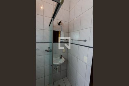 Apartamento à venda com 70m², 2 quartos e 2 vagas Apartamento à venda com 70m², 2 quartos e 2 vagasBanheiro