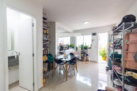 Sala  de casa à venda com 2 quartos, 79m² em Jardim Maria Luiza, São Paulo