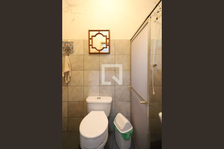 Casa à venda com 150m², 2 quartos e 2 vagas Casa à venda com 150m², 2 quartos e 2 vagasBanheiro da Suíte