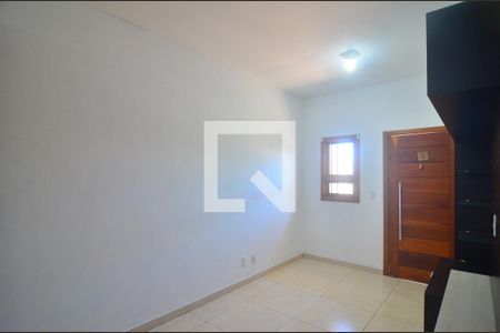 Sala  de casa à venda com 2 quartos, 51m² em Olaria, Canoas