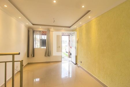 Sala de casa de condomínio para alugar com 2 quartos, 59m² em Campo Grande, Rio de Janeiro