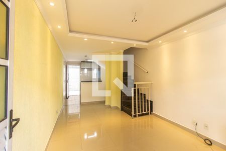 Sala de casa de condomínio para alugar com 2 quartos, 59m² em Campo Grande, Rio de Janeiro