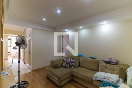 Apartamento à venda com 200m², 3 quartos e 3 vagas Apartamento à venda com 200m², 3 quartos e 3 vagasSala de TV