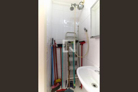 Apartamento à venda com 200m², 3 quartos e 3 vagas Apartamento à venda com 200m², 3 quartos e 3 vagasBanheiro de serviço