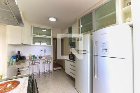 Apartamento à venda com 200m², 3 quartos e 3 vagas Apartamento à venda com 200m², 3 quartos e 3 vagasCozinha