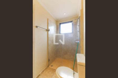 Apartamento à venda com 200m², 3 quartos e 3 vagas Apartamento à venda com 200m², 3 quartos e 3 vagasBanheiro da Suíte 3