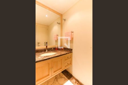 Apartamento à venda com 200m², 3 quartos e 3 vagas Apartamento à venda com 200m², 3 quartos e 3 vagasLavabo