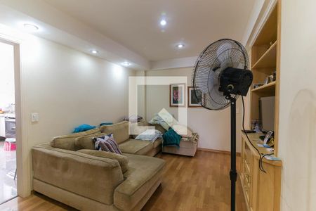 Apartamento à venda com 200m², 3 quartos e 3 vagas Apartamento à venda com 200m², 3 quartos e 3 vagasSala de TV