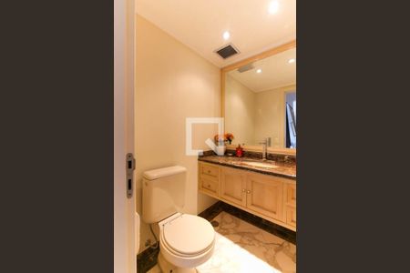 Apartamento à venda com 200m², 3 quartos e 3 vagas Apartamento à venda com 200m², 3 quartos e 3 vagasLavabo