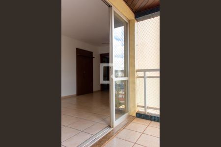 Sacada de apartamento para alugar com 3 quartos, 95m² em Centro, Ribeirão Preto
