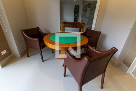 Apartamento para alugar com 167m², 3 quartos e 2 vagas Apartamento para alugar com 167m², 3 quartos e 2 vagasÁrea comum - salão de jogos adulto