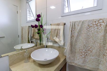 Apartamento para alugar com 167m², 3 quartos e 2 vagas Apartamento para alugar com 167m², 3 quartos e 2 vagasDetalhe do banheiro da suíte 1