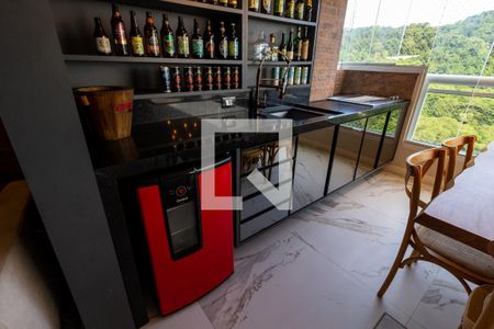 Apartamento para alugar com 167m², 3 quartos e 2 vagas Apartamento para alugar com 167m², 3 quartos e 2 vagasDetalhe da varanda