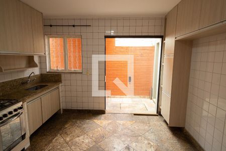 Casa à venda com 300m², 6 quartos e 5 vagasCozinha