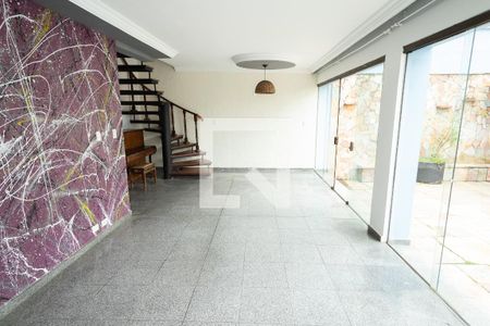 Casa à venda com 300m², 6 quartos e 5 vagasÁrea de Lazer