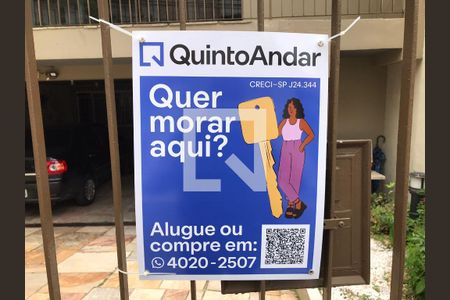 Casa à venda com 300m², 6 quartos e 5 vagasFachada