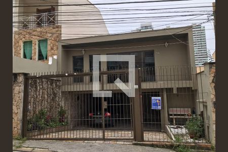 Casa à venda com 300m², 6 quartos e 5 vagasFachada