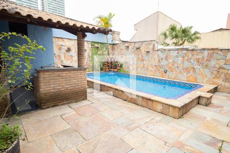 Casa à venda com 300m², 6 quartos e 5 vagasÁrea de Lazer - Piscina