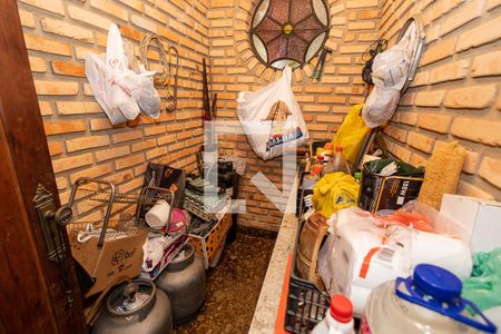 Casa para alugar com 440m², 4 quartos e 8 vagasDespensa