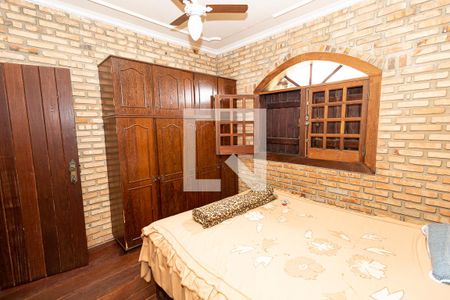 Casa para alugar com 440m², 4 quartos e 8 vagasQuarto 1 / suíte