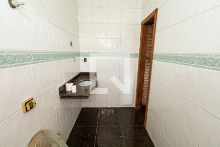 Casa para alugar com 440m², 4 quartos e 8 vagasBanheiro suíte