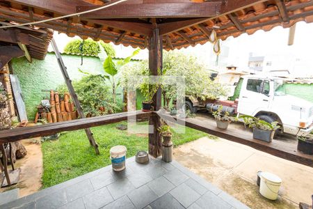 Casa para alugar com 440m², 4 quartos e 8 vagasVaranda - área externa / banheiro