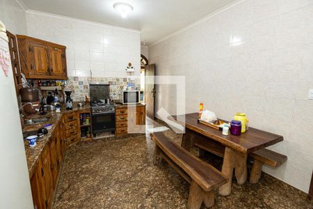 Casa para alugar com 440m², 4 quartos e 8 vagasCozinha