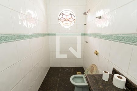 Casa para alugar com 440m², 4 quartos e 8 vagasBanheiro suíte