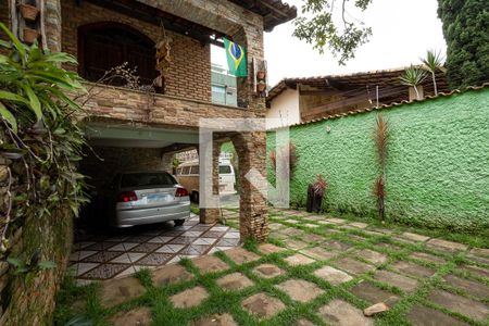Casa para alugar com 440m², 4 quartos e 8 vagasÁrea externa/ Garagem