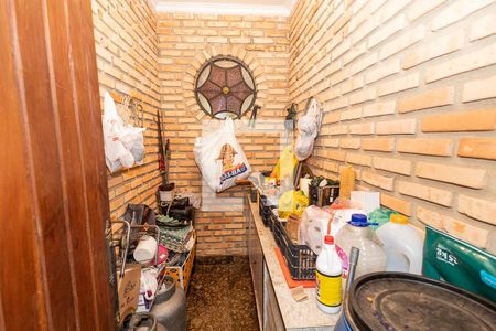 Casa para alugar com 440m², 4 quartos e 8 vagasDespensa