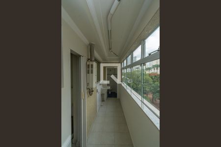 Área de Serviço de apartamento para alugar com 3 quartos, 165m² em Cambuí, Campinas