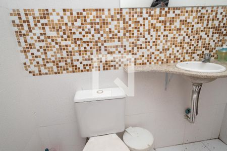 Casa à venda com 220m², 3 quartos e 3 vagas Casa à venda com 220m², 3 quartos e 3 vagasLavabo