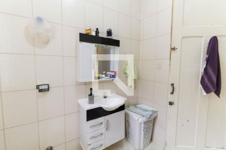 Casa à venda com 240m², 3 quartos e sem vaga Casa à venda com 240m², 3 quartos e sem vagaBanheiro casa 1