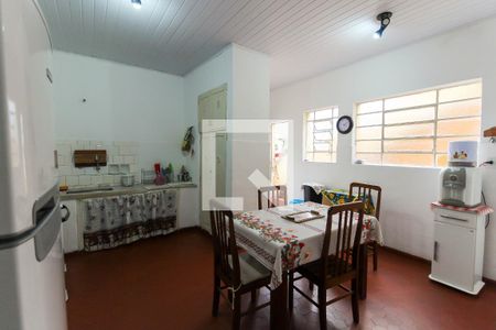 Casa à venda com 240m², 3 quartos e sem vaga Casa à venda com 240m², 3 quartos e sem vagaCozinha casa 1
